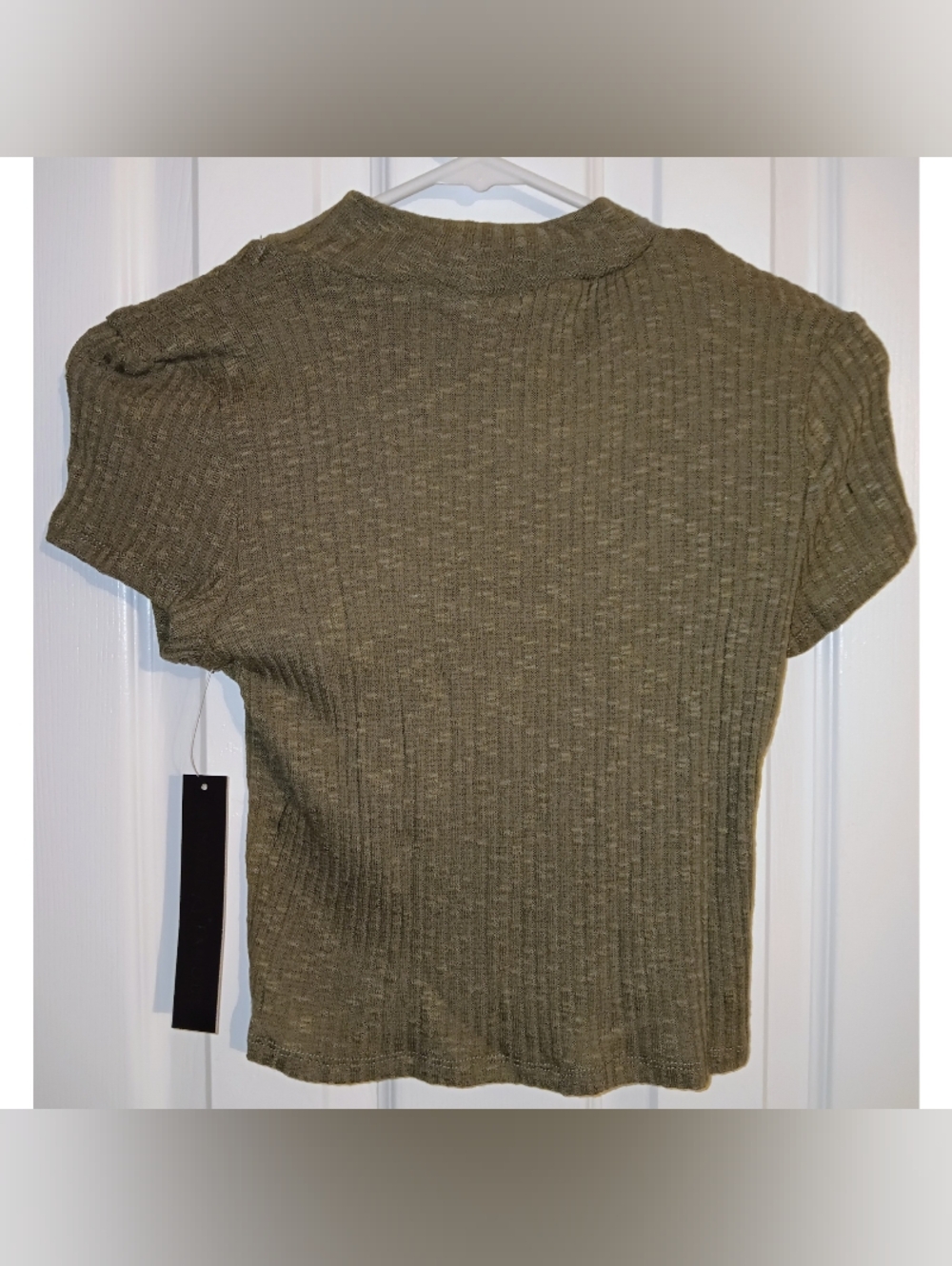 NWT Olive Ribbed Knit Button Front Top - Picture 3 of 5